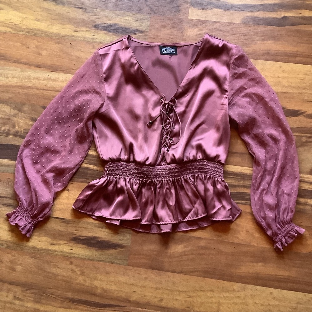 Angie Size Jr. Medium silky long sleeve peplum style blouse